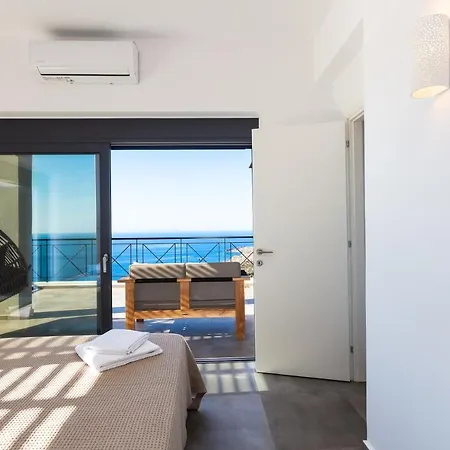 Villa Sea-esta, Adults Only *